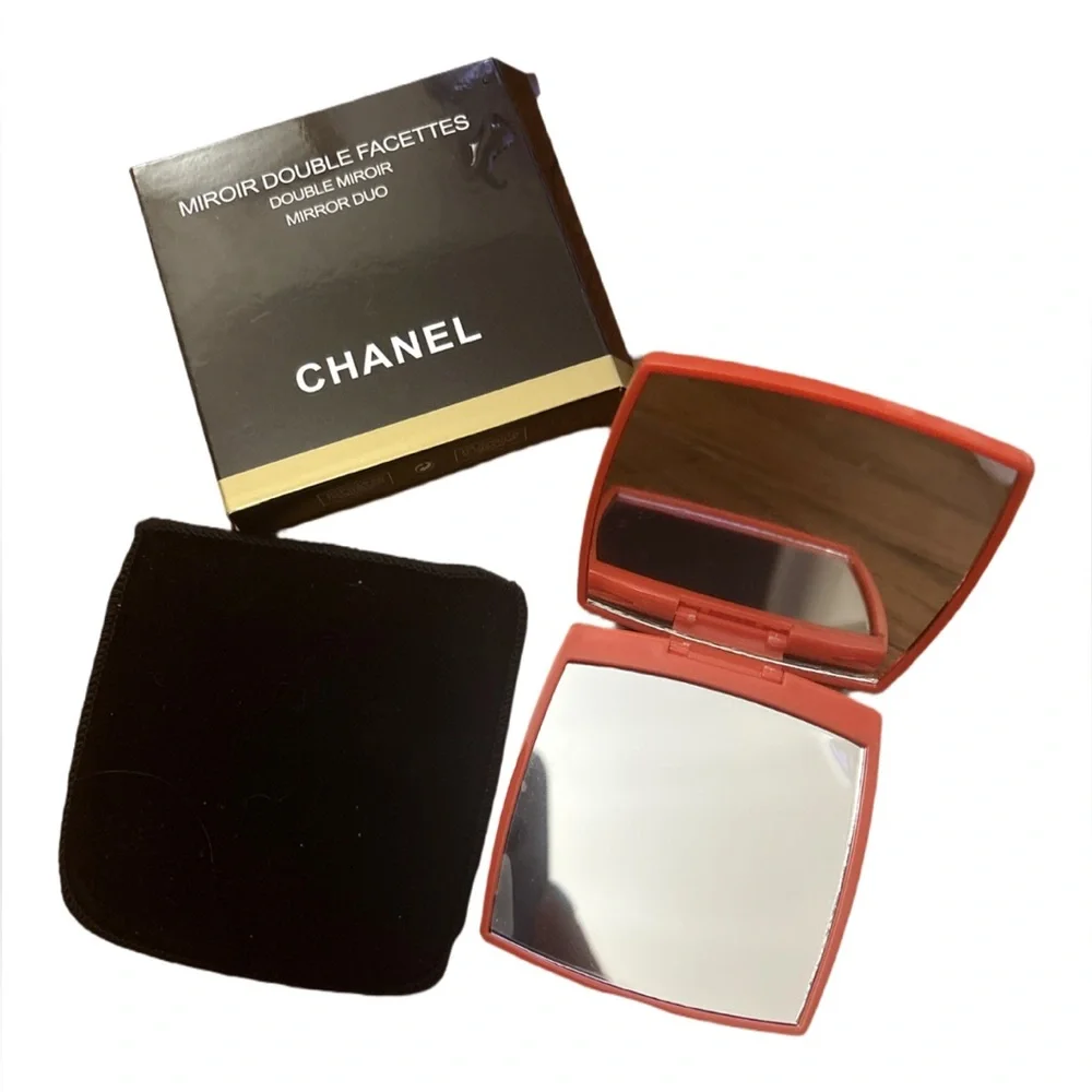 FASHION “CHANEL” Double Mirror in Black and Coral - Picture 2 of 3
